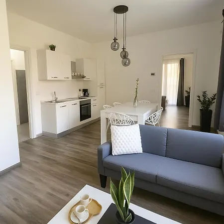 Il Giardino Di Lilly Apartamento Porlezza