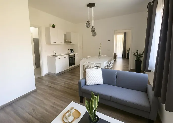 Il Giardino Di Lilly Apartamento Porlezza